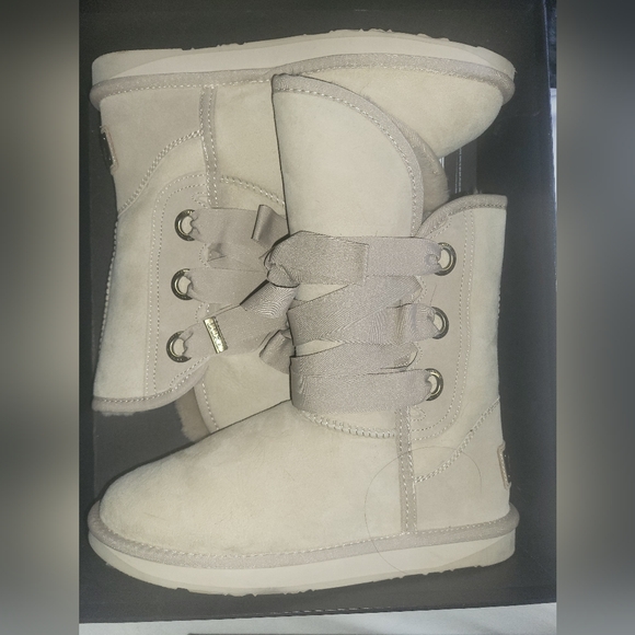 Australia Luxe Collective Shoes - Australia Luxe Collective Cream Lace-Up Winter Boots